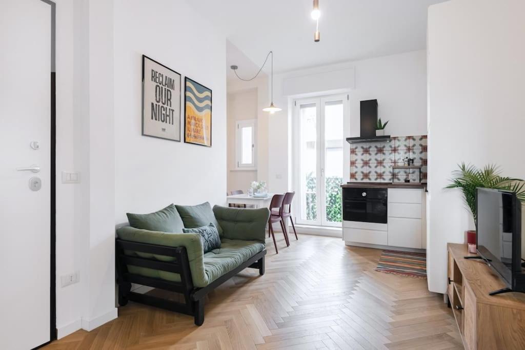 Easylife - Apartment With Balcony Near Navigli Milano Eksteriør billede