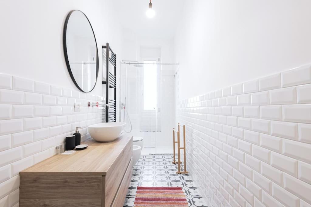 Easylife - Apartment With Balcony Near Navigli Milano Eksteriør billede