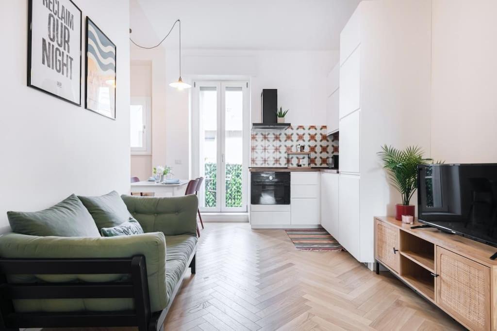 Easylife - Apartment With Balcony Near Navigli Milano Eksteriør billede