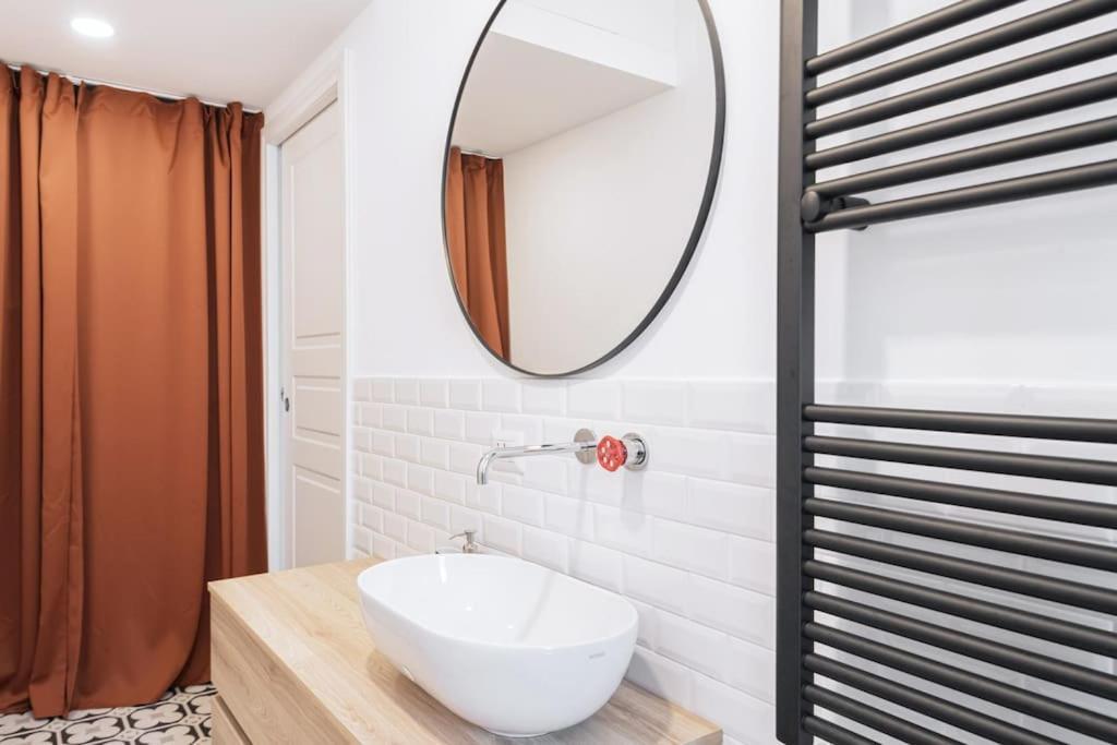 Easylife - Apartment With Balcony Near Navigli Milano Eksteriør billede